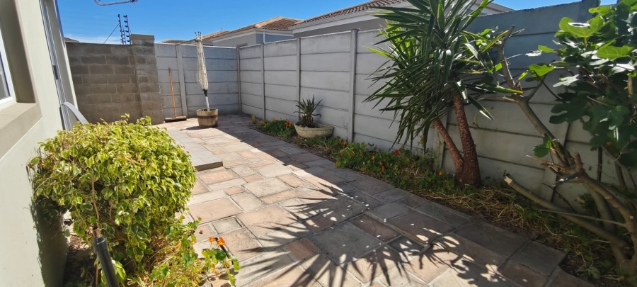 2 Bedroom Property for Sale in Strandfontein Western Cape